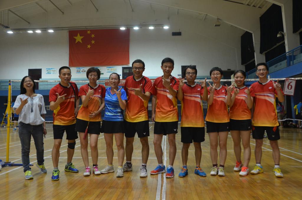历史性突破-365英国官网羽毛球队挺进校四强