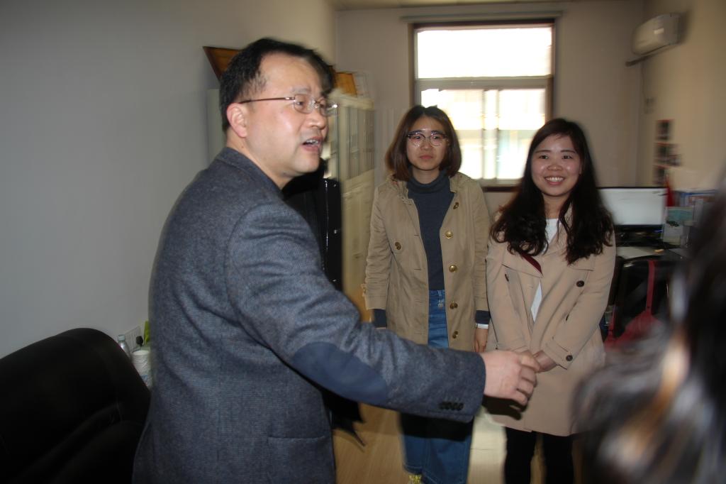 校党委书记何光彩赴365英国上市公司官网调研