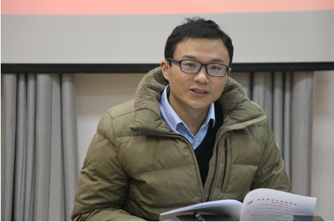 【两学一做】学院党委书记侯志军带领365英国官网学生干部学习习近平在高校思想政治工作会议上的讲话精神